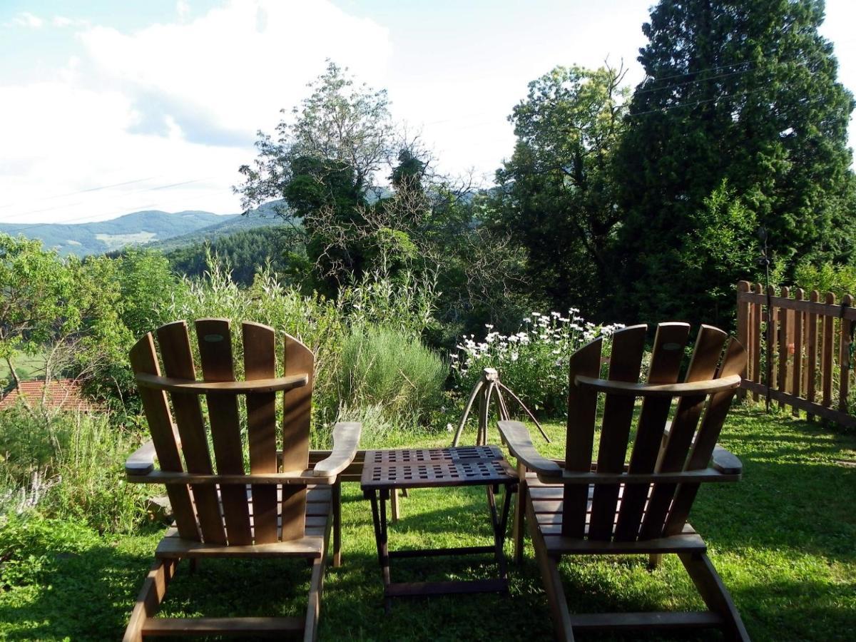 Maison D'Hotes De La Verriere Les Ardillats Luaran gambar