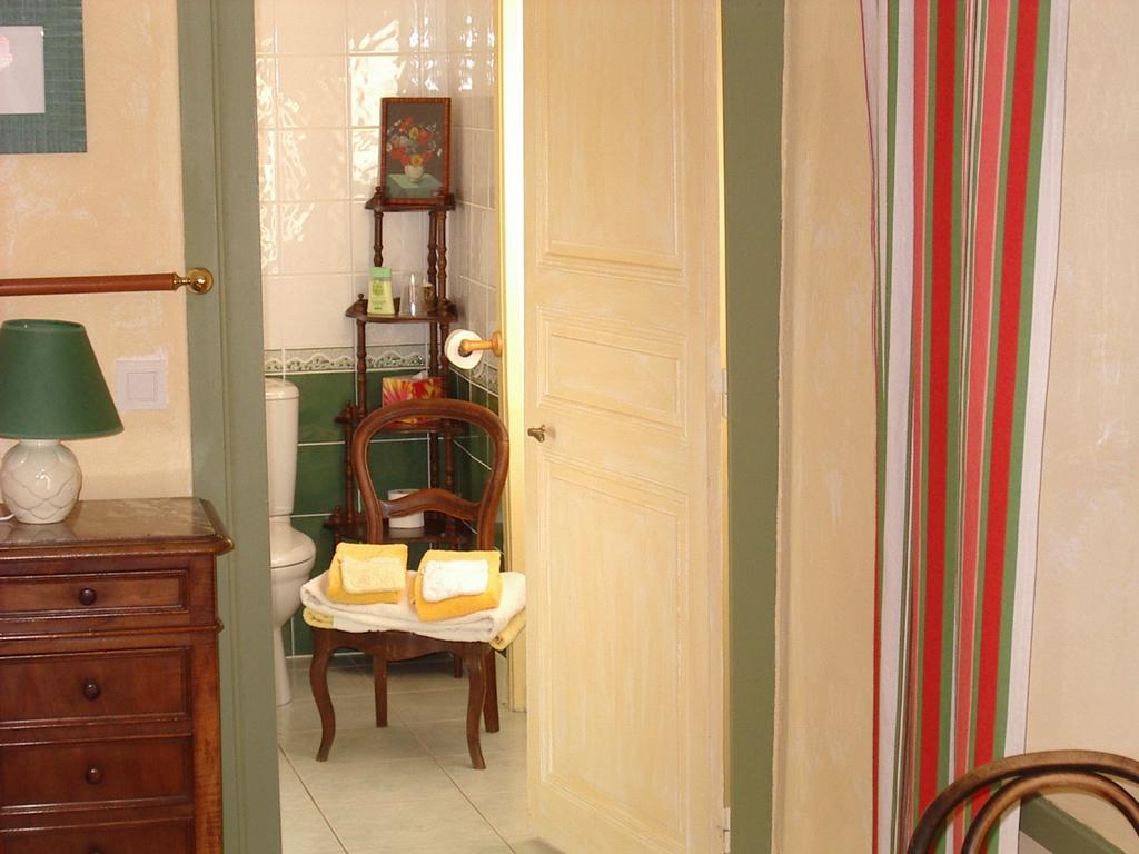 Maison D'Hotes De La Verriere Les Ardillats Bilik gambar